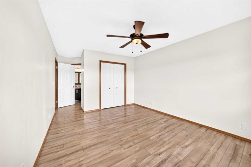 142 Quigley Close, Cochrane, AB 