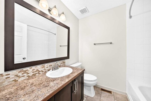 142 Quigley Close, Cochrane, AB 