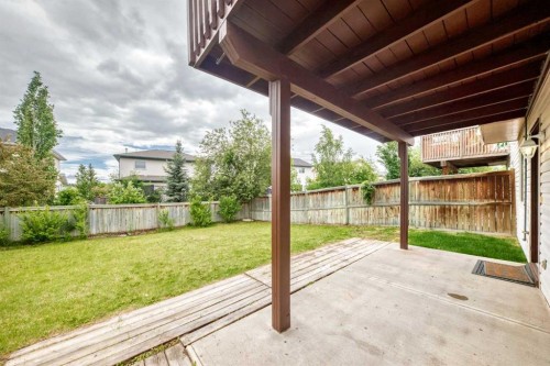 142 Quigley Close, Cochrane, AB 