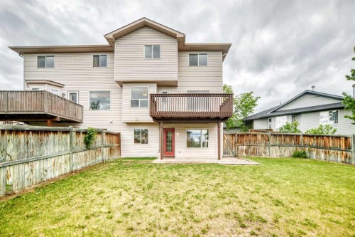 142 Quigley Close, Cochrane, AB 