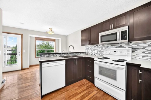 142 Quigley Close, Cochrane, AB 