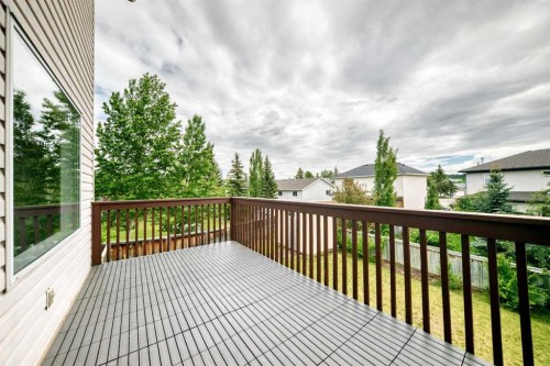 142 Quigley Close, Cochrane, AB 