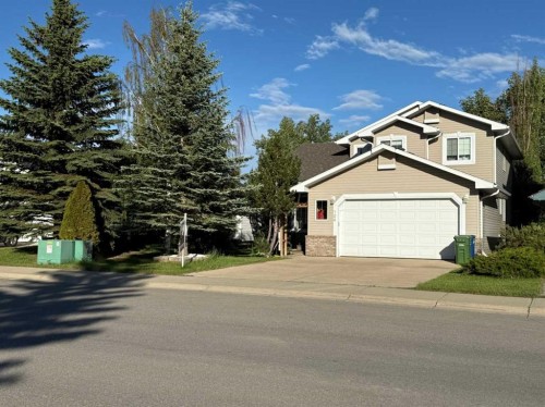 704 Woodside Drive Nw, Airdrie, AB - Outdoor