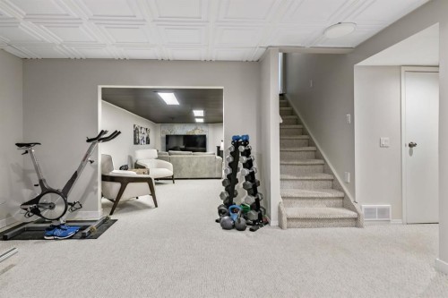 263 Silvergrove Place Nw, Calgary, AB 