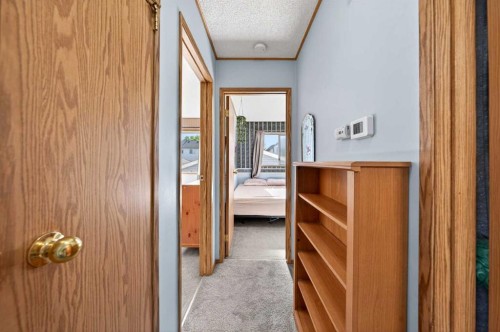 31 Martinridge Grove Ne, Calgary, AB 