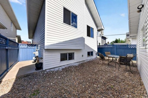 31 Martinridge Grove Ne, Calgary, AB 