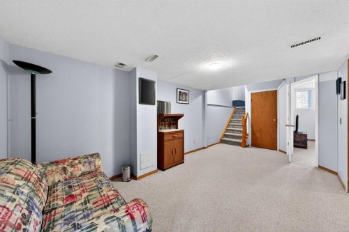 31 Martinridge Grove Ne, Calgary, AB 