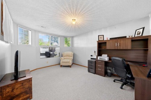 31 Martinridge Grove Ne, Calgary, AB 