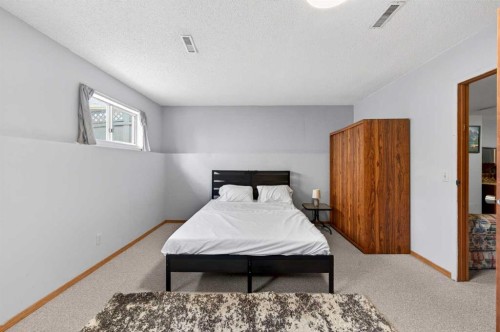 31 Martinridge Grove Ne, Calgary, AB 