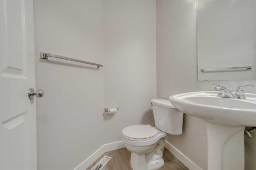 130 Somerglen Way Sw, Calgary, AB 