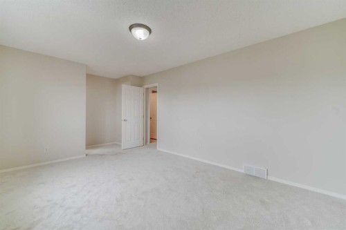 130 Somerglen Way Sw, Calgary, AB 