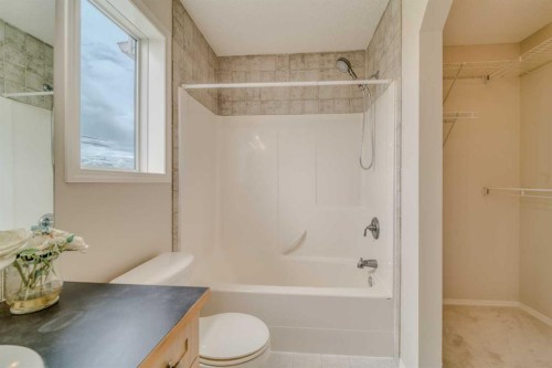 130 Somerglen Way Sw, Calgary, AB 