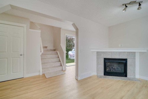 130 Somerglen Way Sw, Calgary, AB 