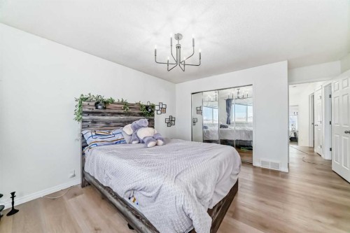 214 Coville Circle Ne, Calgary, AB 