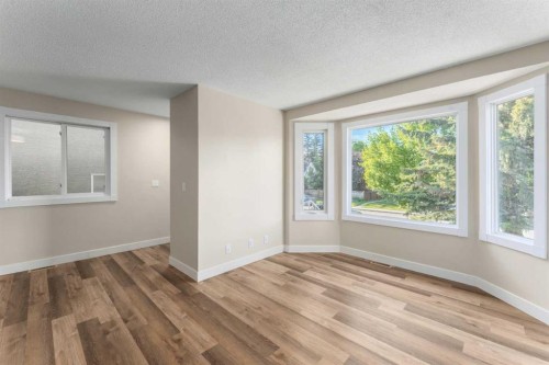 7609 36 Avenue Nw, Calgary, AB 