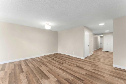 7609 36 Avenue Nw, Calgary, AB 