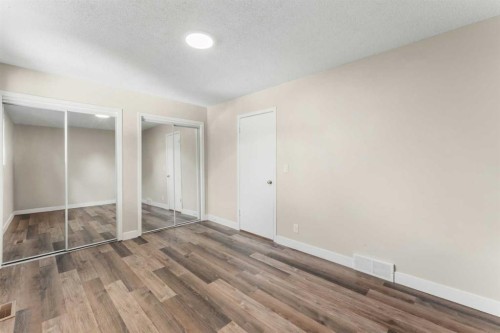 7609 36 Avenue Nw, Calgary, AB 