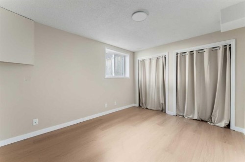 7609 36 Avenue Nw, Calgary, AB 