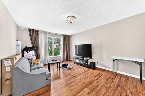 79 Castledale Way Ne, Calgary, AB 