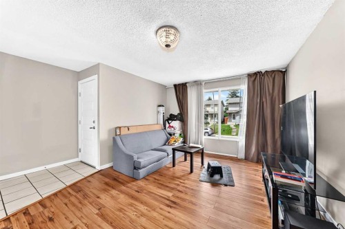 79 Castledale Way Ne, Calgary, AB 