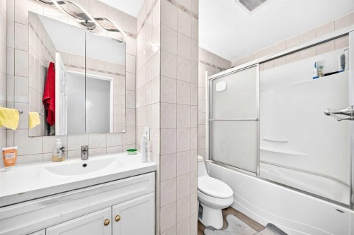 79 Castledale Way Ne, Calgary, AB 