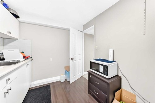 79 Castledale Way Ne, Calgary, AB 