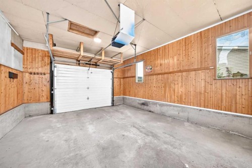 79 Castledale Way Ne, Calgary, AB 