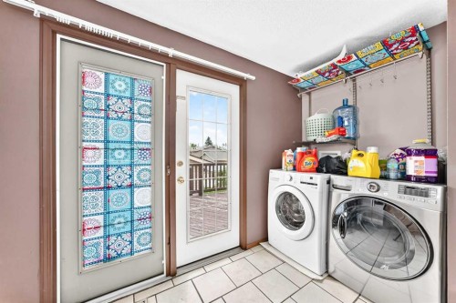 79 Castledale Way Ne, Calgary, AB 