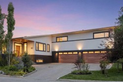 160 Posthill Drive SW Calgary, AB T3H 0J1