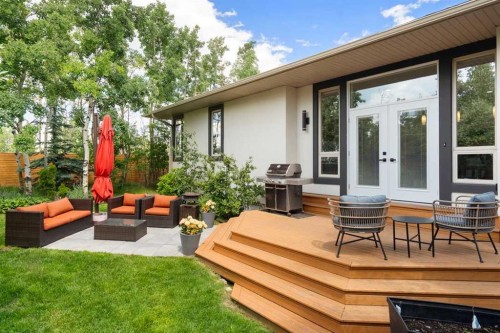 160 Posthill Drive Sw, Calgary, AB 
