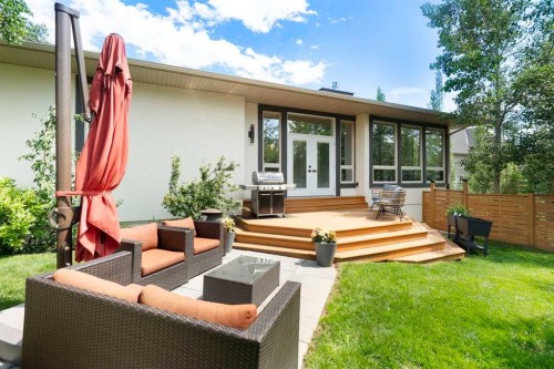 160 Posthill Drive Sw, Calgary, AB 