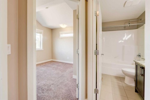 558 Evanston Manor Nw, Calgary, AB 
