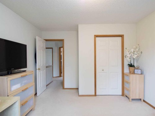 5209 Coral Shores Drive Ne, Calgary, AB 