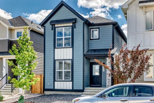 134 Versant View Sw, Calgary, AB 