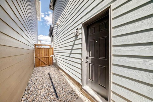 134 Versant View Sw, Calgary, AB 