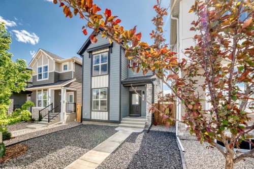 134 Versant View Sw, Calgary, AB 