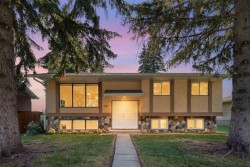 427 Queensland Road SE Calgary, AB T2J 3S5