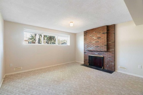 427 Queensland Road Se, Calgary, AB 