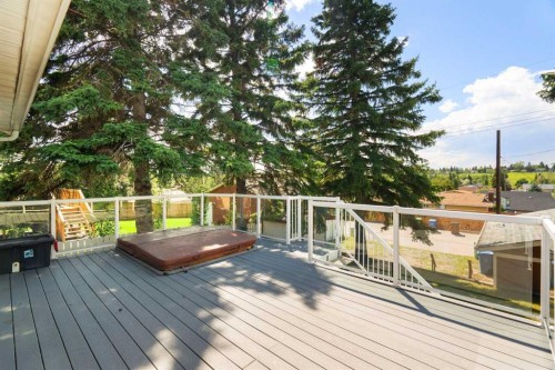 427 Queensland Road Se, Calgary, AB 