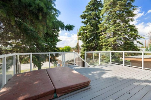 427 Queensland Road Se, Calgary, AB 