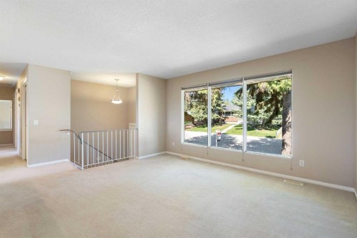 427 Queensland Road Se, Calgary, AB 