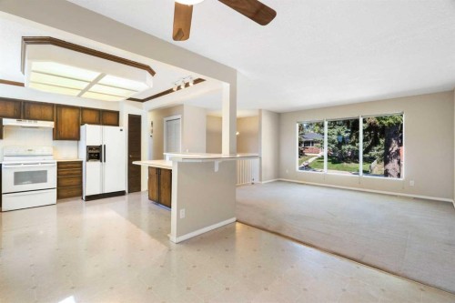 427 Queensland Road Se, Calgary, AB 