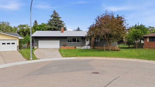 2305 17 Street  Nanton, AB T0L 1R0