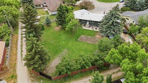 2305 17 Street, Nanton, AB 