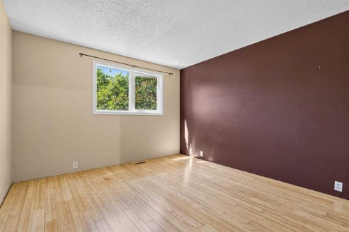 130 Woodbrook Way Sw, Calgary, AB 