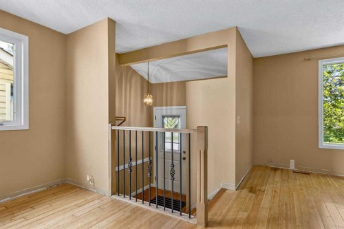130 Woodbrook Way Sw, Calgary, AB 