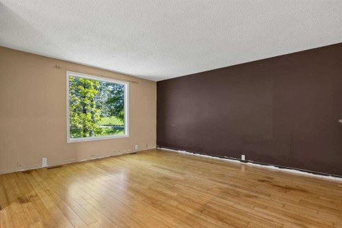 130 Woodbrook Way Sw, Calgary, AB 