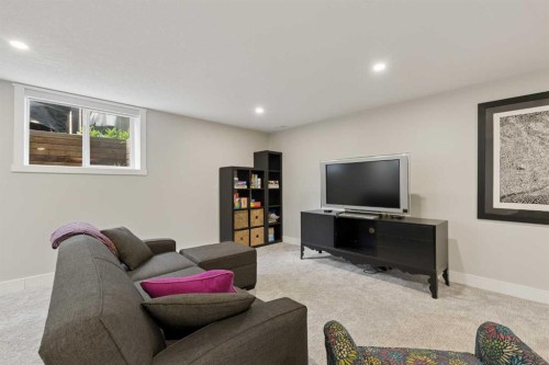 127 Parkglen Crescent Se, Calgary, AB 