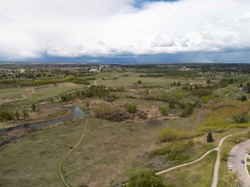 127 Parkglen Crescent Se, Calgary, AB 