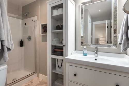 9504 3 Street Se, Calgary, AB 